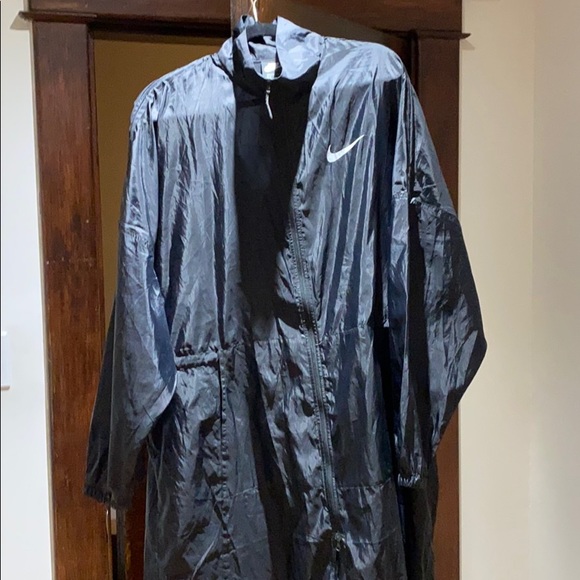 Nike Trench Length Windbreaker - Picture 1 of 3